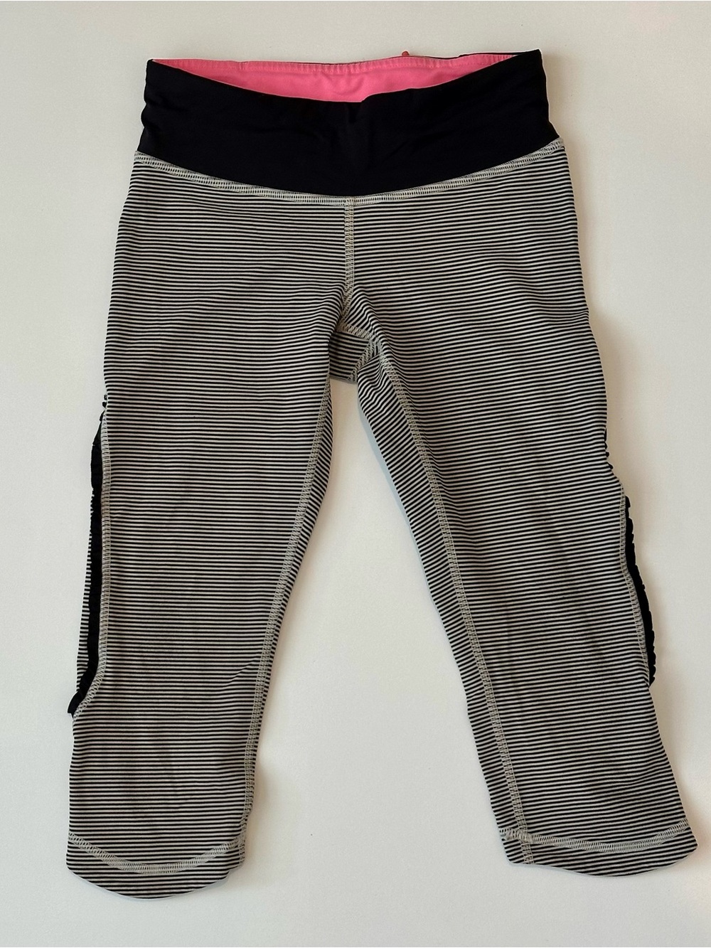 Lululemon Run Fast And Free Crop Running Leggings Black Stripe Pink Size 2